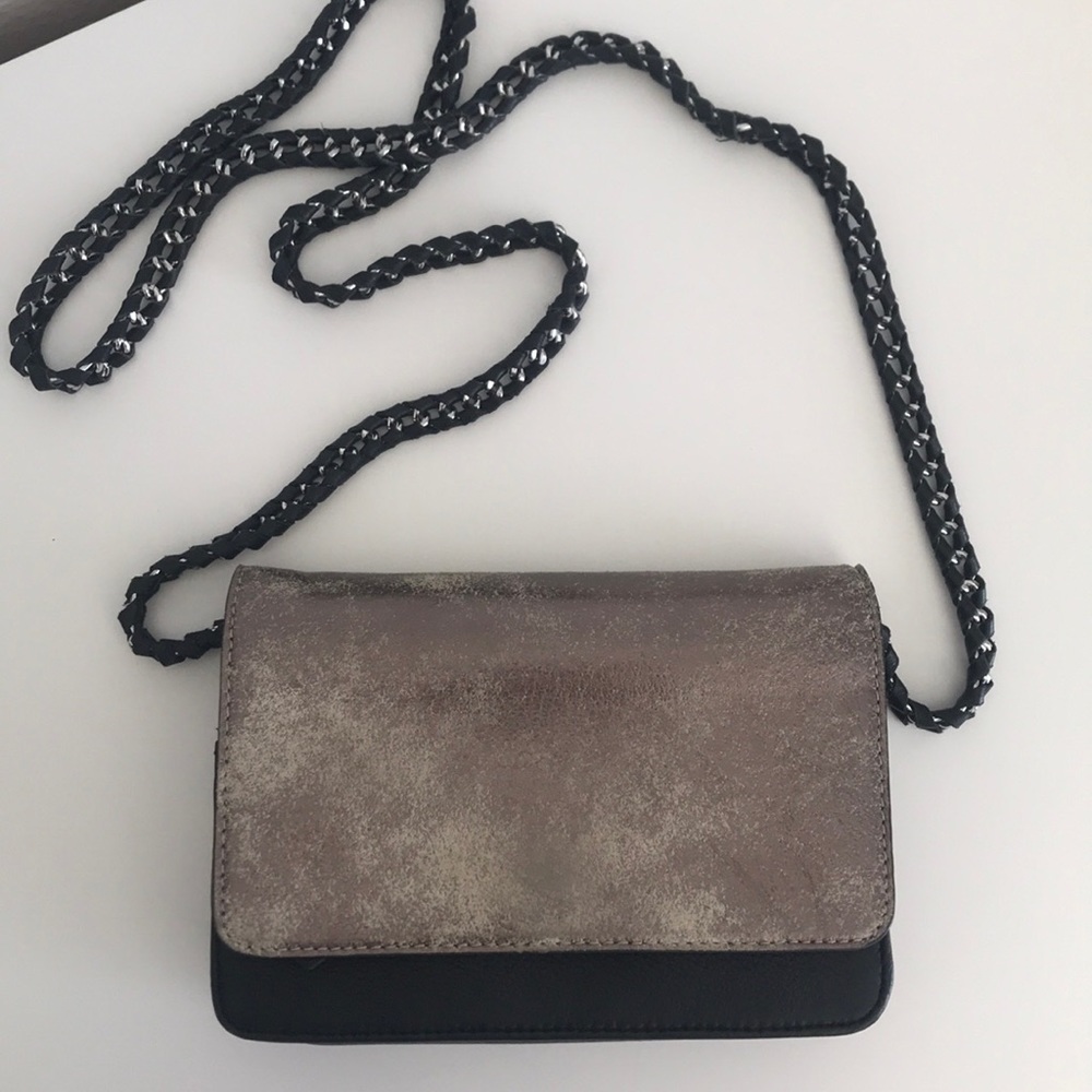 crossbody